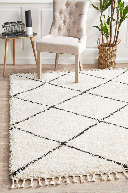 Rug Culture Saffron 22 White Rug