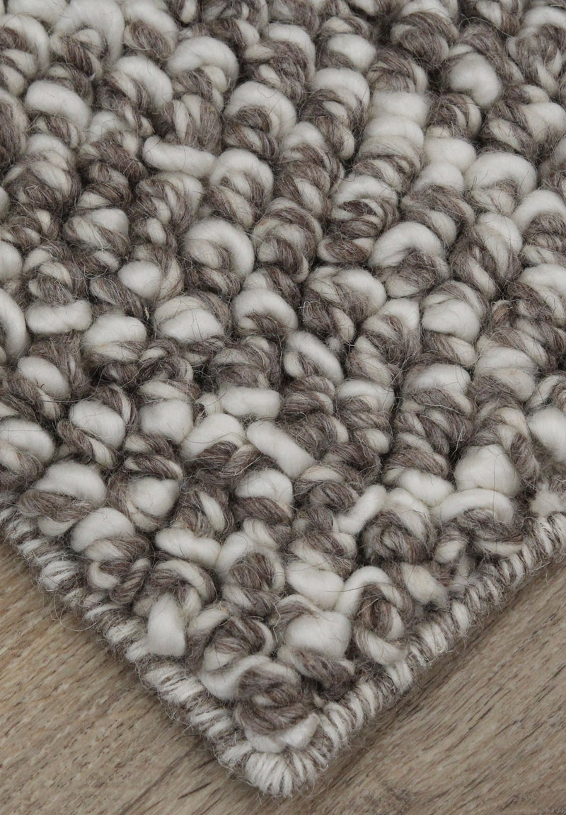 Volume rug - Paper Bark (Dark beige) Hand-Woven Wool Rug by Bayliss